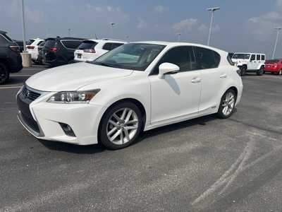 2014 Lexus CT, $15000. Photo 3