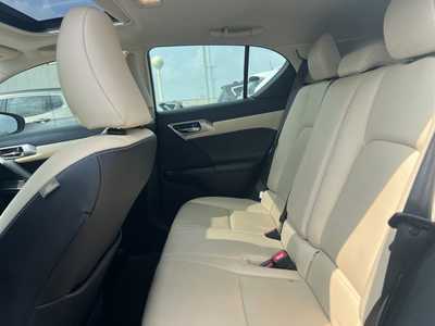 2014 Lexus CT, $15000. Photo 9