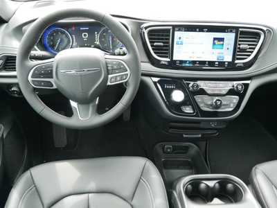 2026 Chrysler Pacifica, $43368. Photo 7