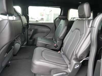 2026 Chrysler Pacifica, $45663. Photo 5