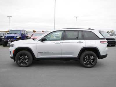 2025 Jeep Grand Cherokee, $49170. Photo 3