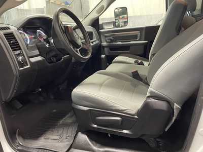 2018 RAM 5500 Reg Cab, $47000. Photo 3