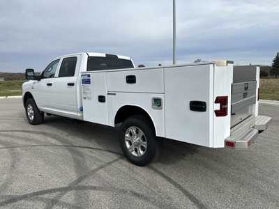2026 RAM 3500 Crew Cab, $73371. Photo 12