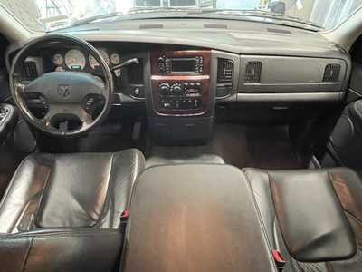 2003 Dodge 2500 Ext Cab, $14500. Photo 4