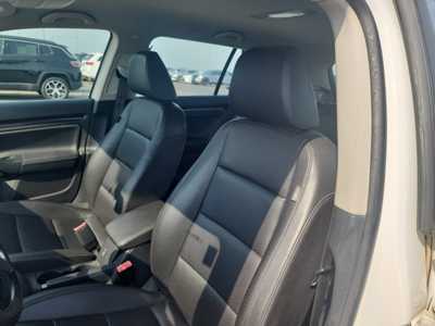 2013 Volkswagen Jetta, $7000. Photo 7