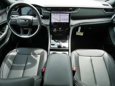 2025 Jeep Grand Cherokee, $45900. Photo 9