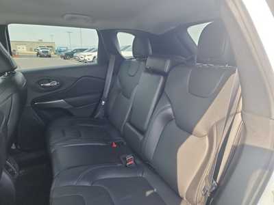 2021 Jeep Cherokee, $22500. Photo 6