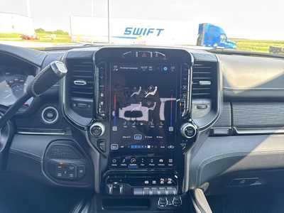 2024 RAM 2500 Crew Cab, $75000. Photo 11
