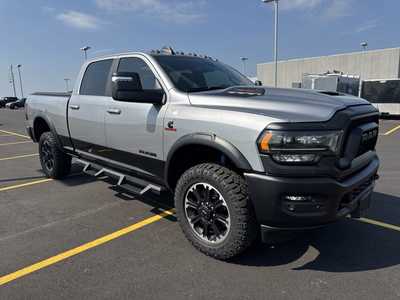 2024 RAM 2500 Crew Cab, $75000. Photo 3