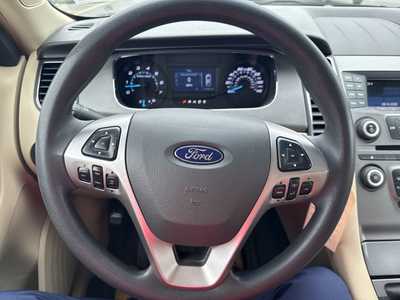 2018 Ford Taurus, $12500. Photo 10