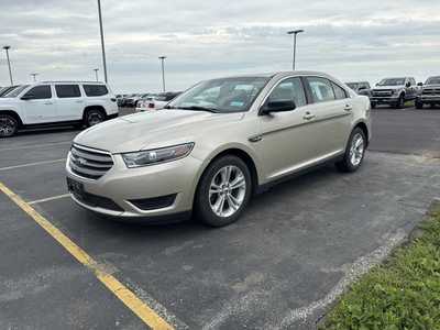 2018 Ford Taurus, $12500. Photo 2