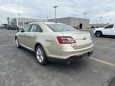 2018 Ford Taurus, $12500. Photo 3