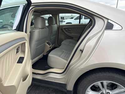 2018 Ford Taurus, $12500. Photo 6