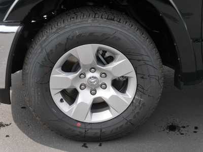 2025 RAM 1500 Crew Cab, $44633. Photo 4