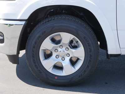 2025 RAM 1500 Crew Cab, $44345. Photo 4