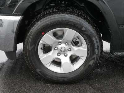 2025 RAM 1500 Crew Cab, $44588. Photo 4