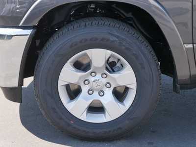 2025 RAM 1500 Crew Cab, $44588. Photo 4