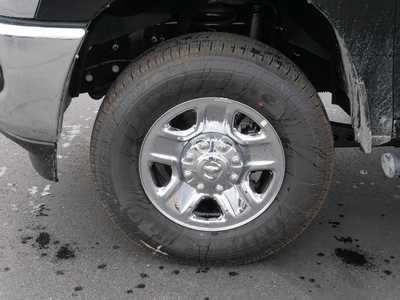 2026 RAM 3500 Crew Cab, $66743. Photo 4