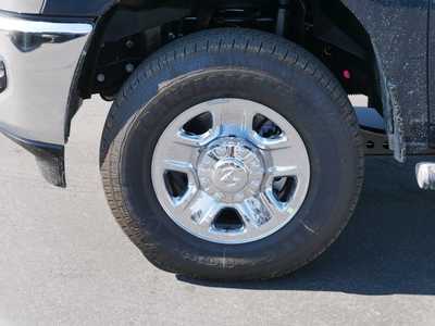 2026 RAM 3500 Crew Cab, $66743. Photo 4