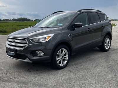 2018 Ford Escape, $15000. Photo 2