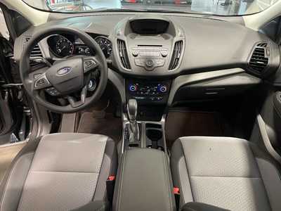 2018 Ford Escape, $15000. Photo 4