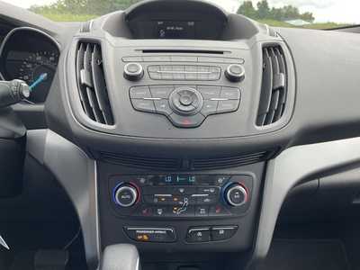 2018 Ford Escape, $15000. Photo 9