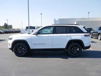 2025 Jeep Grand Cherokee, $50451. Photo 3