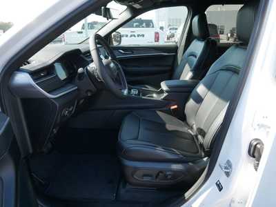 2025 Jeep Grand Cherokee, $50451. Photo 6