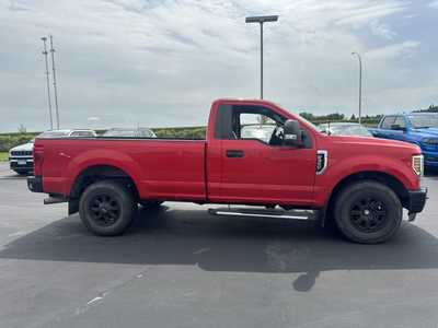 2019 Ford F350 Reg Cab, $33000. Photo 4