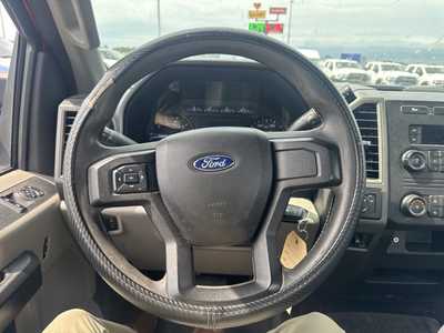 2019 Ford F350 Reg Cab, $33000. Photo 7