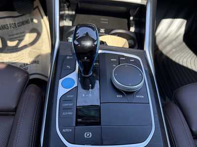 2023 BMW i4, $34500. Photo 12