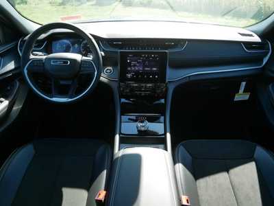 2025 Jeep Grand Cherokee L, $46169. Photo 9