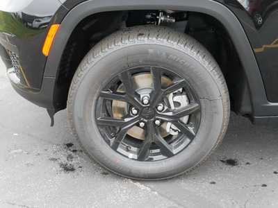 2025 Jeep Grand Cherokee L, $44689. Photo 3