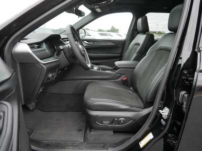 2025 Jeep Grand Cherokee L, $44689. Photo 6
