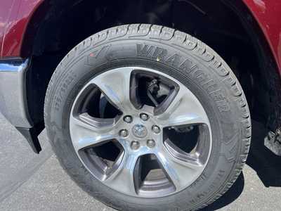 2020 RAM 1500 Crew Cab, $37000. Photo 4