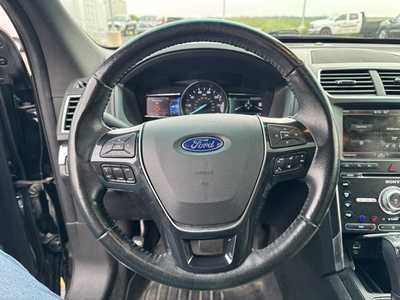 2016 Ford Explorer, $16000. Photo 10