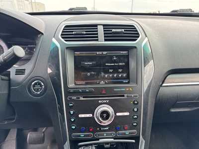 2016 Ford Explorer, $16000. Photo 11