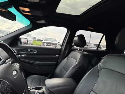 2016 Ford Explorer, $16000. Photo 12