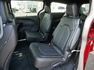 2026 Chrysler Pacifica, $39846. Photo 5