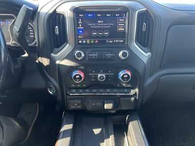 2020 GMC 2500 Crew Cab, $50000. Photo 6