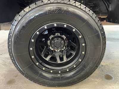2017 Ford F350 Reg Cab, $21000. Photo 12