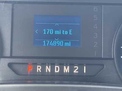 2017 Ford F350 Reg Cab, $21000. Photo 4