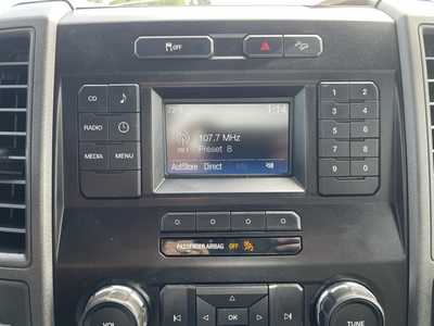 2017 Ford F350 Reg Cab, $21000. Photo 5
