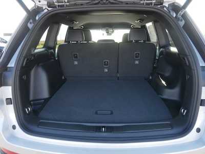 2025 Jeep Grand Cherokee, $48354. Photo 5