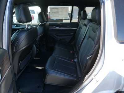 2025 Jeep Grand Cherokee, $48354. Photo 8