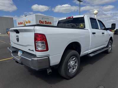 2022 RAM 3500 Crew Cab, $50000. Photo 5