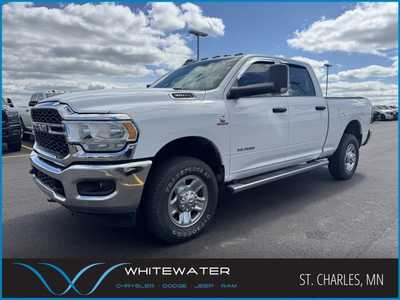 2022 RAM 3500 Crew Cab, $50000. Photo 1