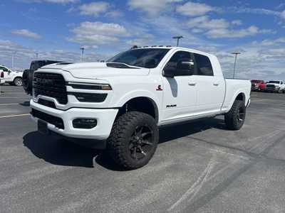 2025 RAM 3500 Crew Cab, $97000. Photo 3