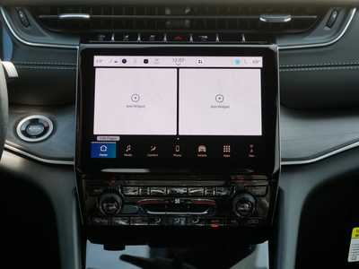 2025 Jeep Grand Cherokee, $46091. Photo 10