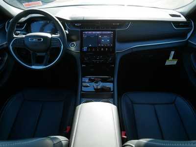 2025 Jeep Grand Cherokee L, $52787. Photo 9